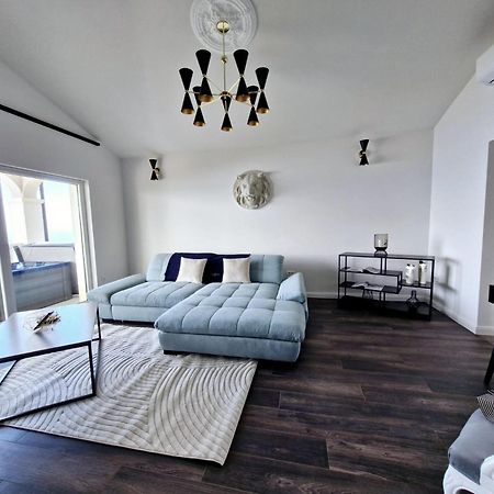 Sea View Luxury Apart Hotel Villa Conte With Swiming Pool And Romantic Spa Podstrana Exterior photo